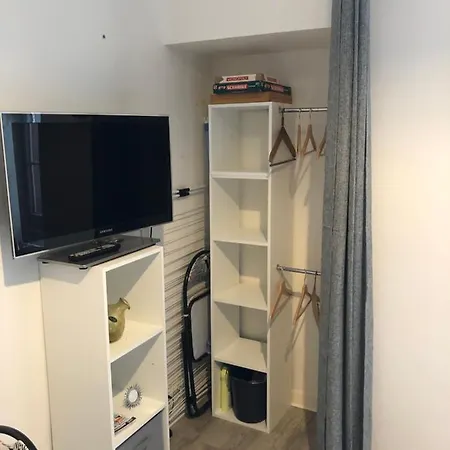 Apartman Mont-dore : Studio Calme Face Aux Thermes Le Mont-Dore