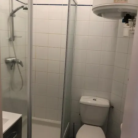 Mont-dore : Studio Calme Face Aux Thermes Apartman