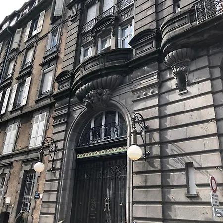 Mont-dore : Studio Calme Face Aux Thermes *